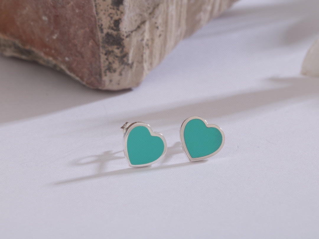 18K Return to Heart Earrings